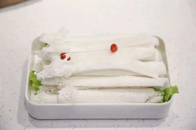 云南蒸汽石锅鱼你吃过吗,云南养生蒸汽石锅鱼