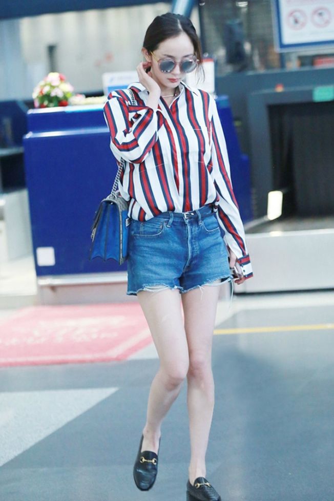 肩宽背厚没有锁骨怎么改善,肩宽胯大怎么穿显瘦