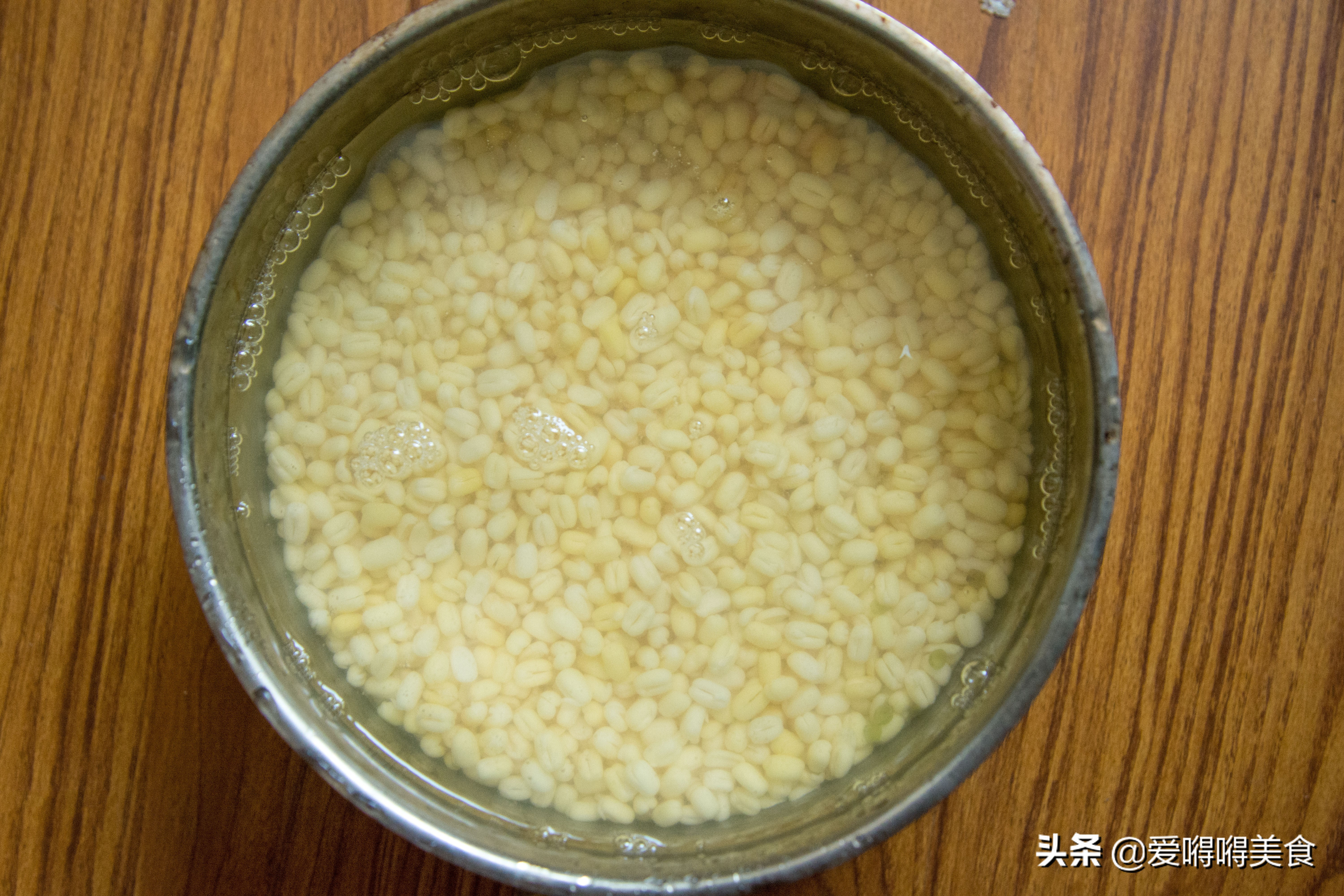 最简单的绿豆糕的做法,好吃又简单的绿豆糕制作方法