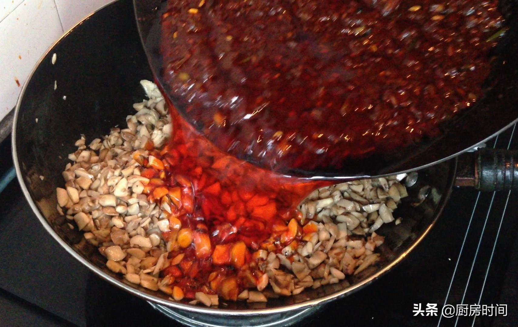 怎样做香菇酱最好吃,简单家常香菇酱