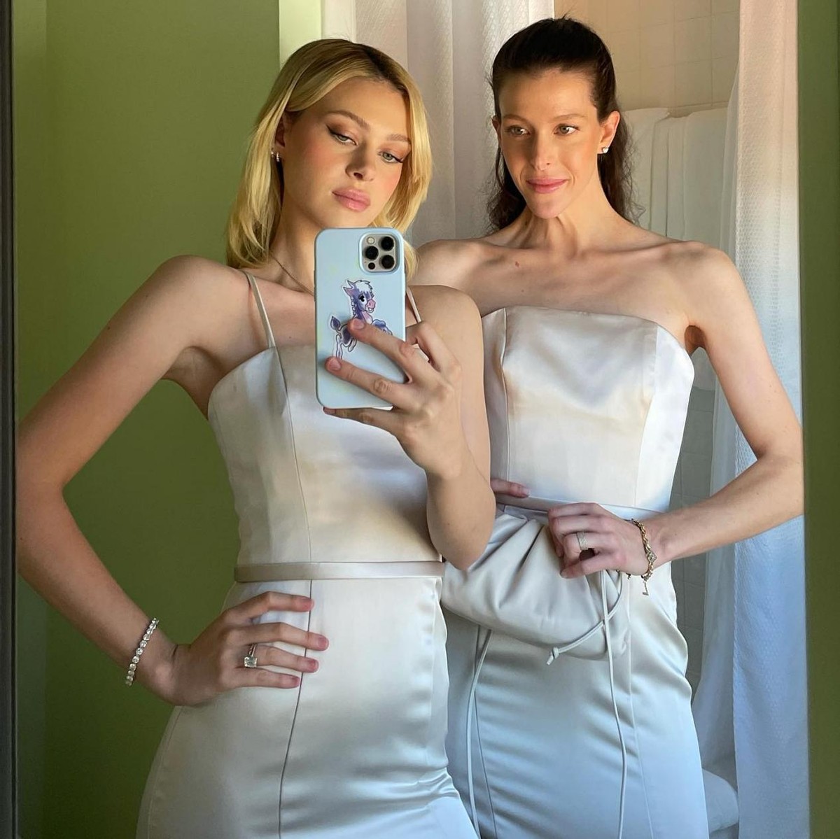 贝克汉姆儿子克鲁兹索吻,贝克汉姆大儿子和妮可拉年纪差