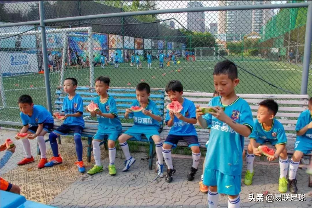 易联梯队训练赛,西安暑假易联足球培训班青少年