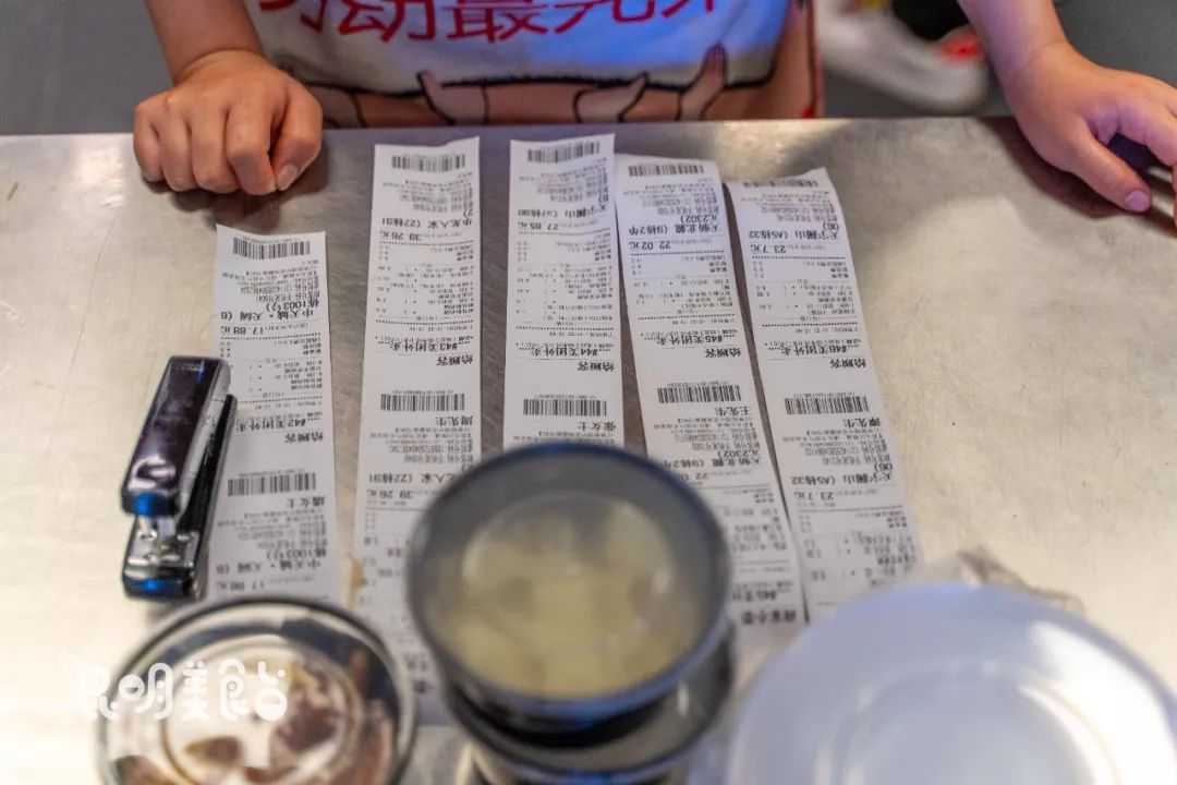 昆明日均卖500碗的米线店有哪些,昆明卖米线难吗