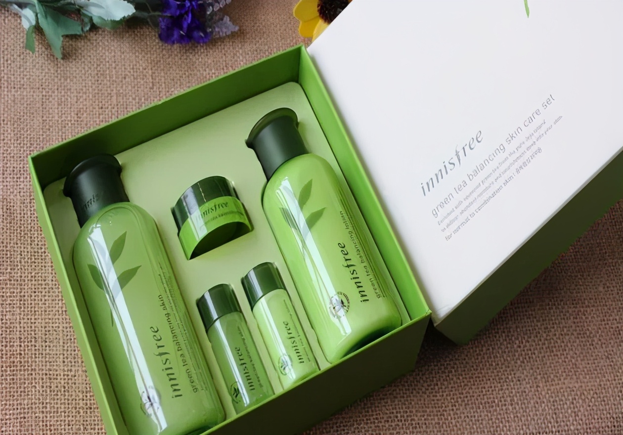 适合秋冬用的护肤品,男士护肤品补水保湿秋冬