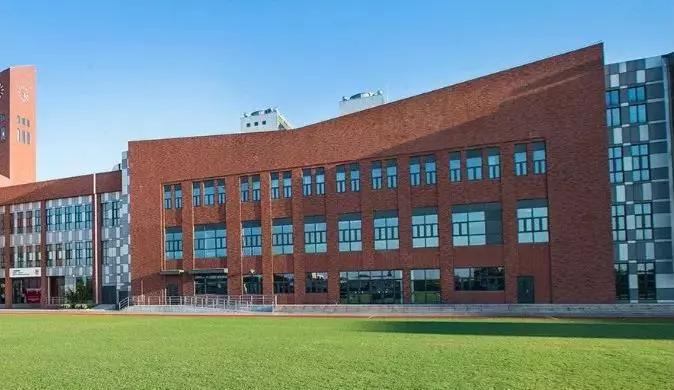 来看看上海的繁华,上海最好的贵族学校