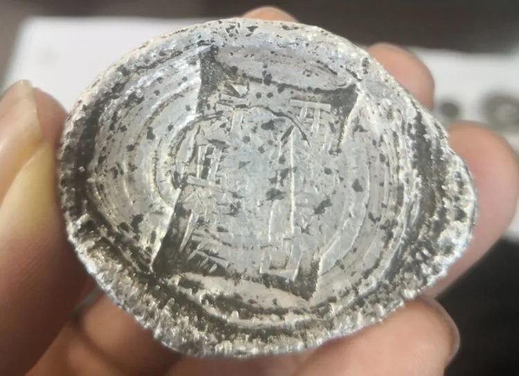 三代人背碳攒下的金疙瘩、银元被盗，西安蓝田警方破案