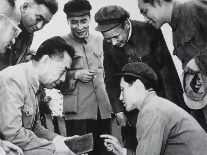 最帅院士王德民兄弟姐妹们,中国最帅院士王德民年轻时照片