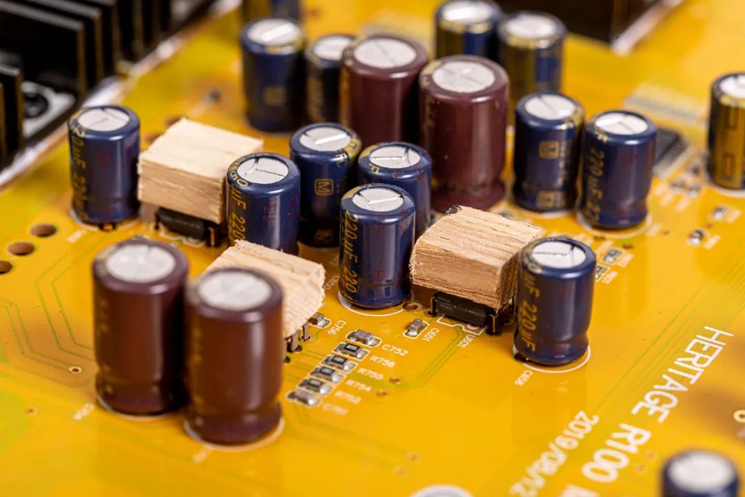 数播也有浓浓音乐味——法国YBAHeritageR-100数播合并功放