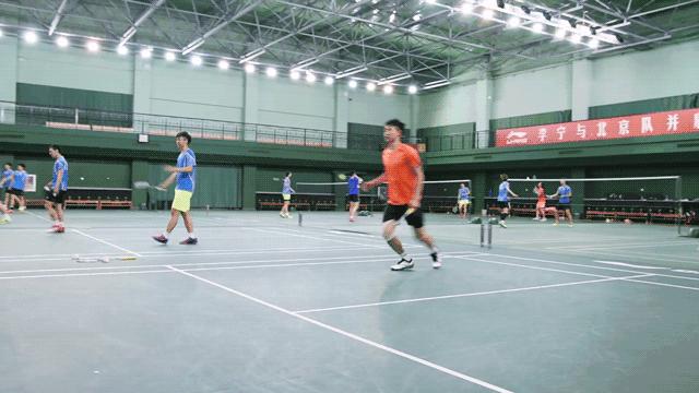 跑位的正确方法与技巧羽毛球,怎样精准的预判羽毛球的落点