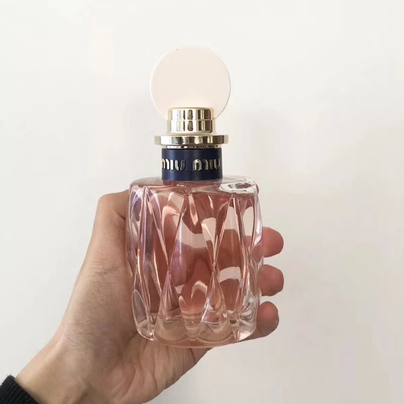 你迷人的香水味,你那该死的香水味