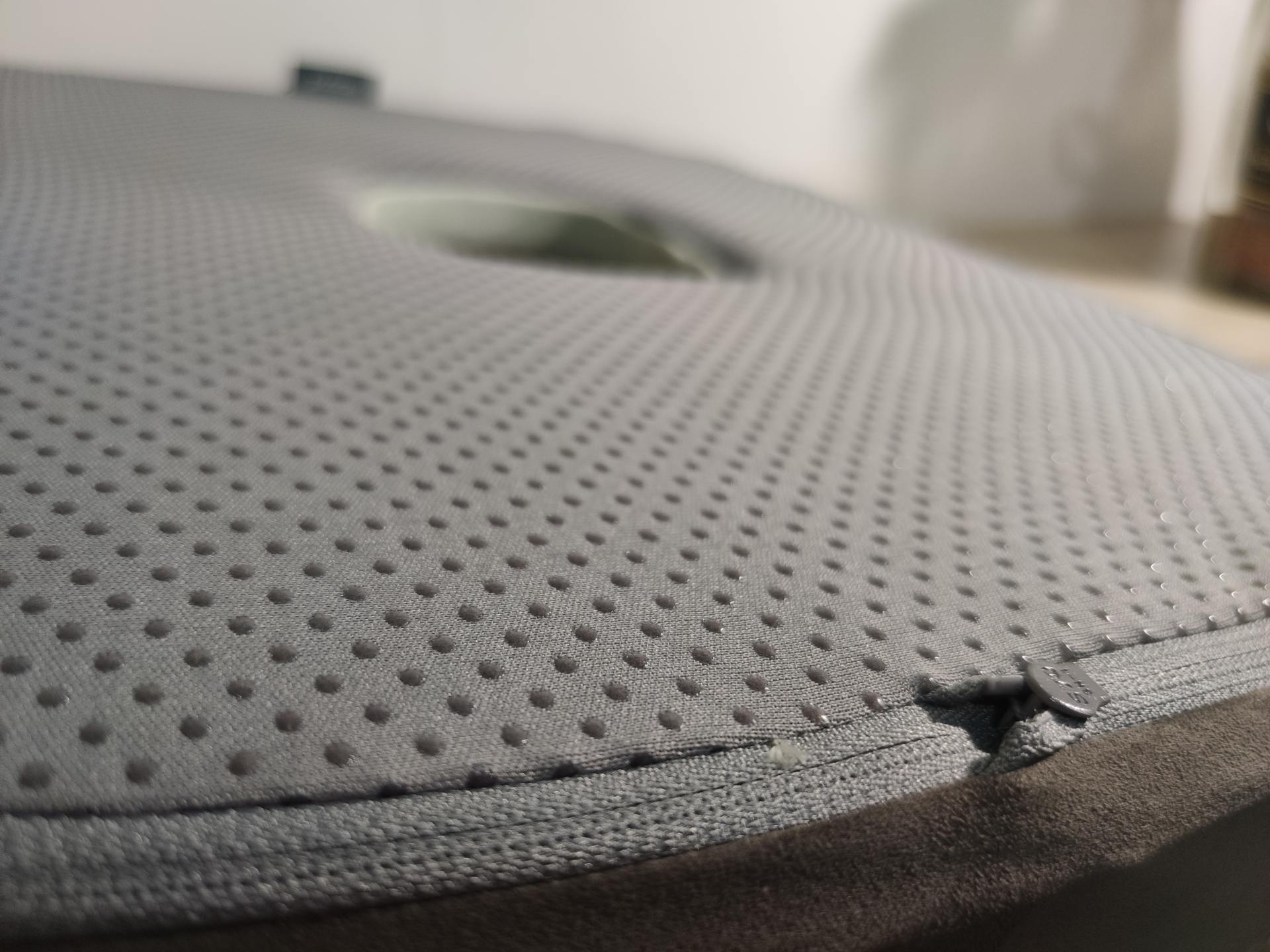 透气不闷热四季汽车坐垫,买沙发坐垫要避的坑是什么