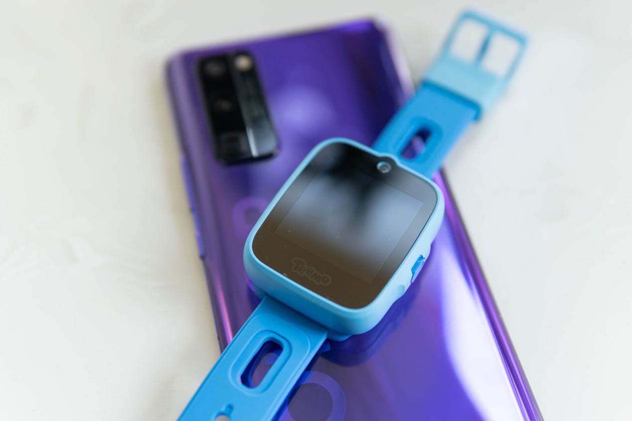 不在孩子身旁也守护安全,糖猫A10儿童电话手表,宝贝家长都喜欢