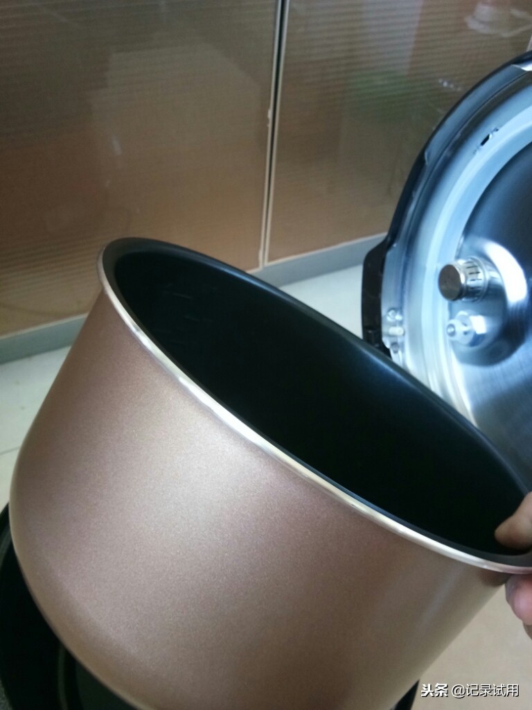 九阳电压力锅简介,九阳最新款电压力锅使用方法