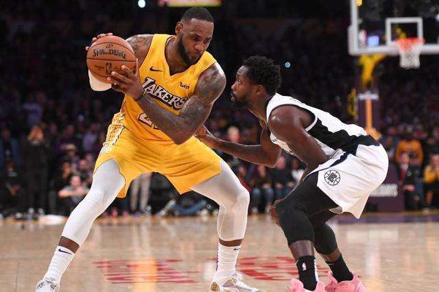 疯狗贝弗利防守杜兰特,贝弗利挑衅詹姆斯惨遭无视