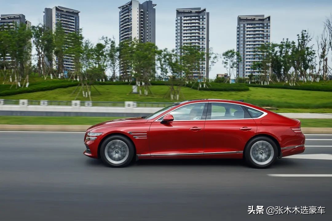 试驾捷尼赛思gv80豪华版,捷豹f-pace好看还是捷尼赛思g80好看