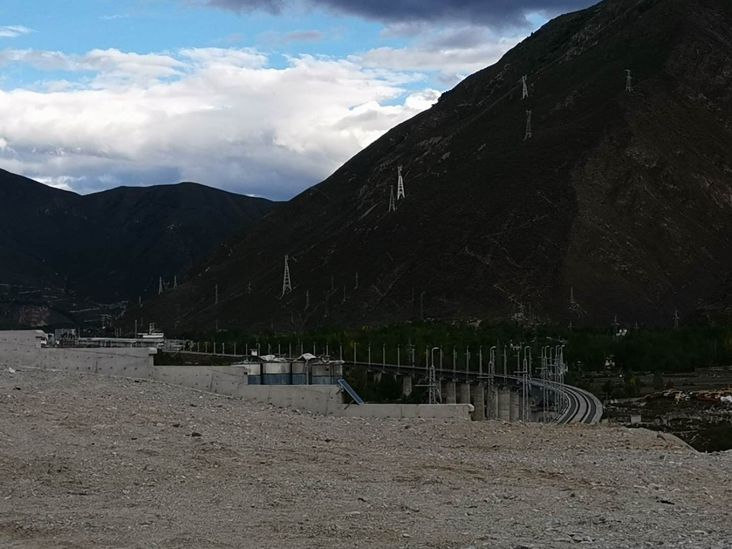 鬼哥的五万里D57说说印度这样的邻居-2（山南市-加查县）