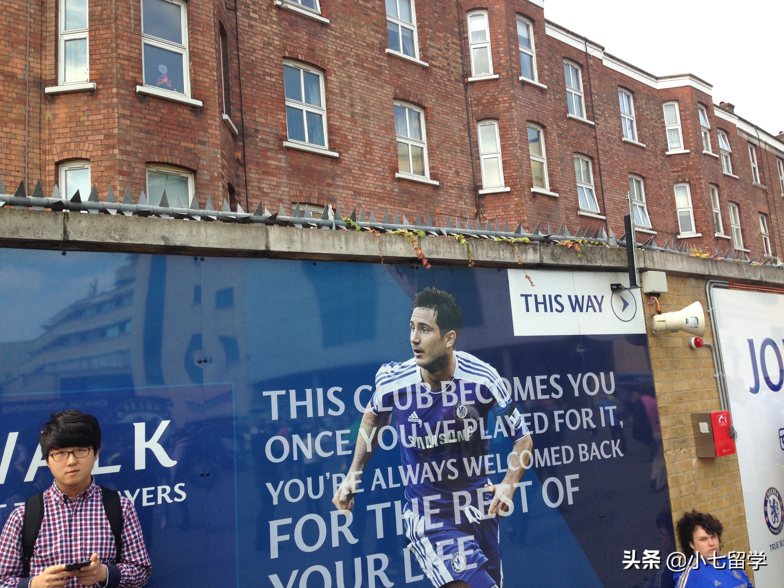 英文足球解说开场,英文激情解说足球