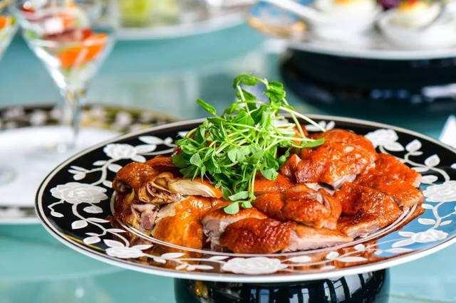 椒麻油炸鸡尖的做法,香酥鸡丝的做法和腌料