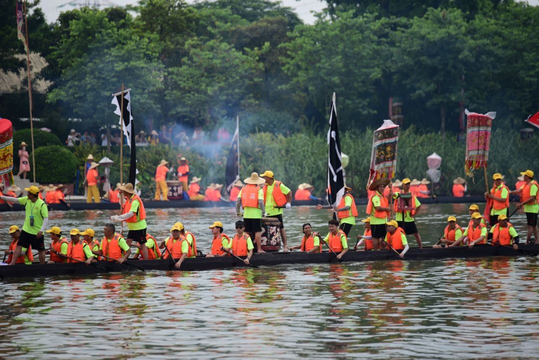海珠石溪龙舟,广州各村龙舟起船采青