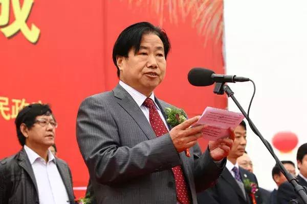 500元发家,49岁办厂,他是如何把一碗小粥卖到5亿元的?