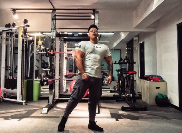 久坐腰痛是躺好还是运动好,腰痛不要久坐久躺