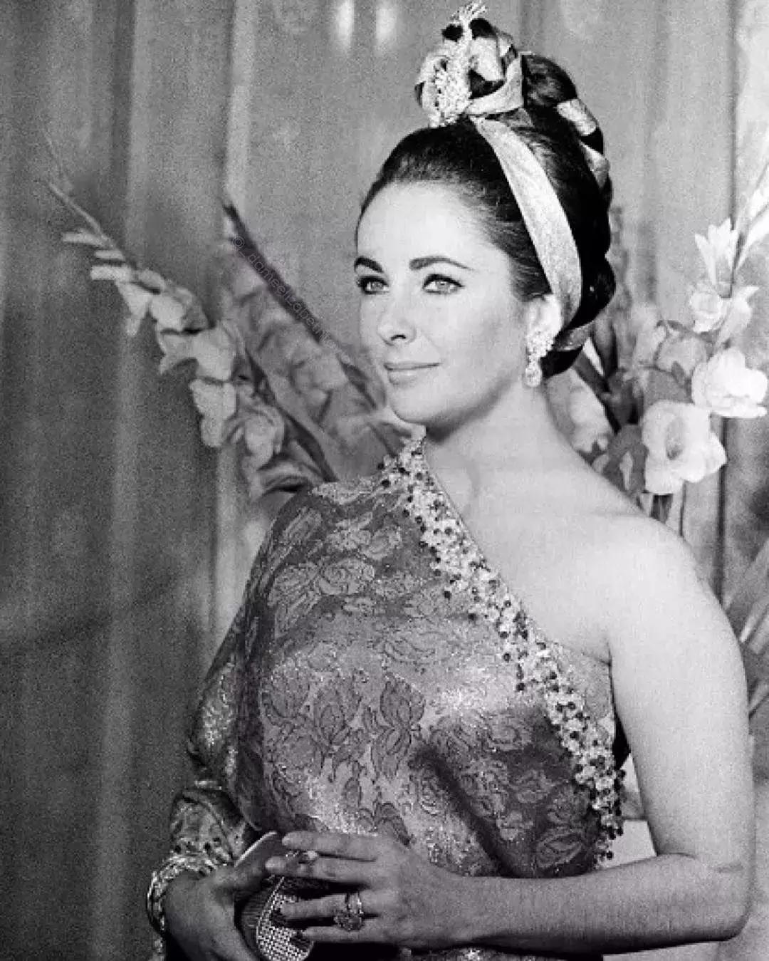 云鬓并不珠翠|BunnyMellon,一个世纪的美国风华