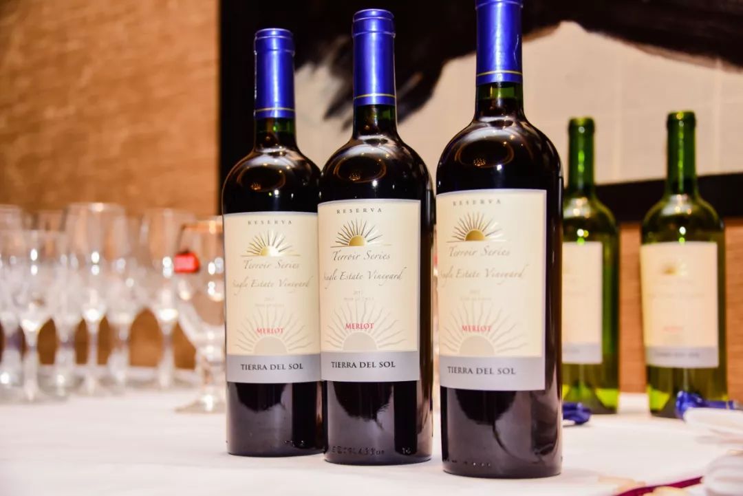 海南高尔夫球队联谊赛,2021海南高尔夫比赛