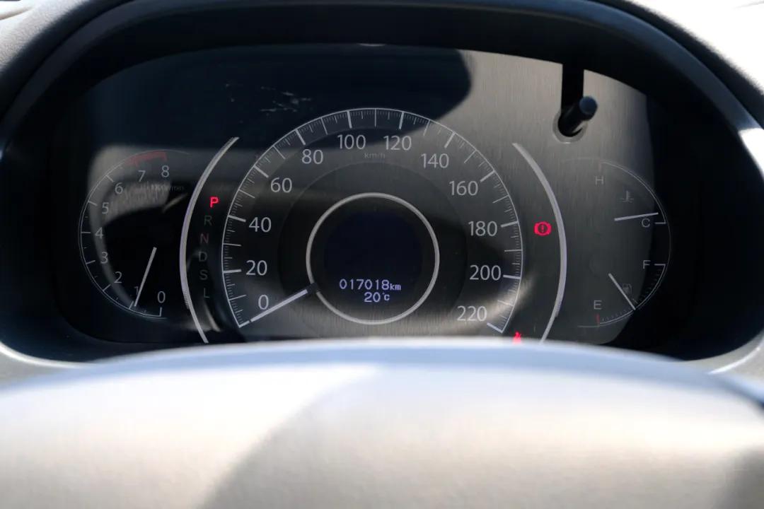 看完本田crv这五大优点,荣放rav4和本田crv哪个保值