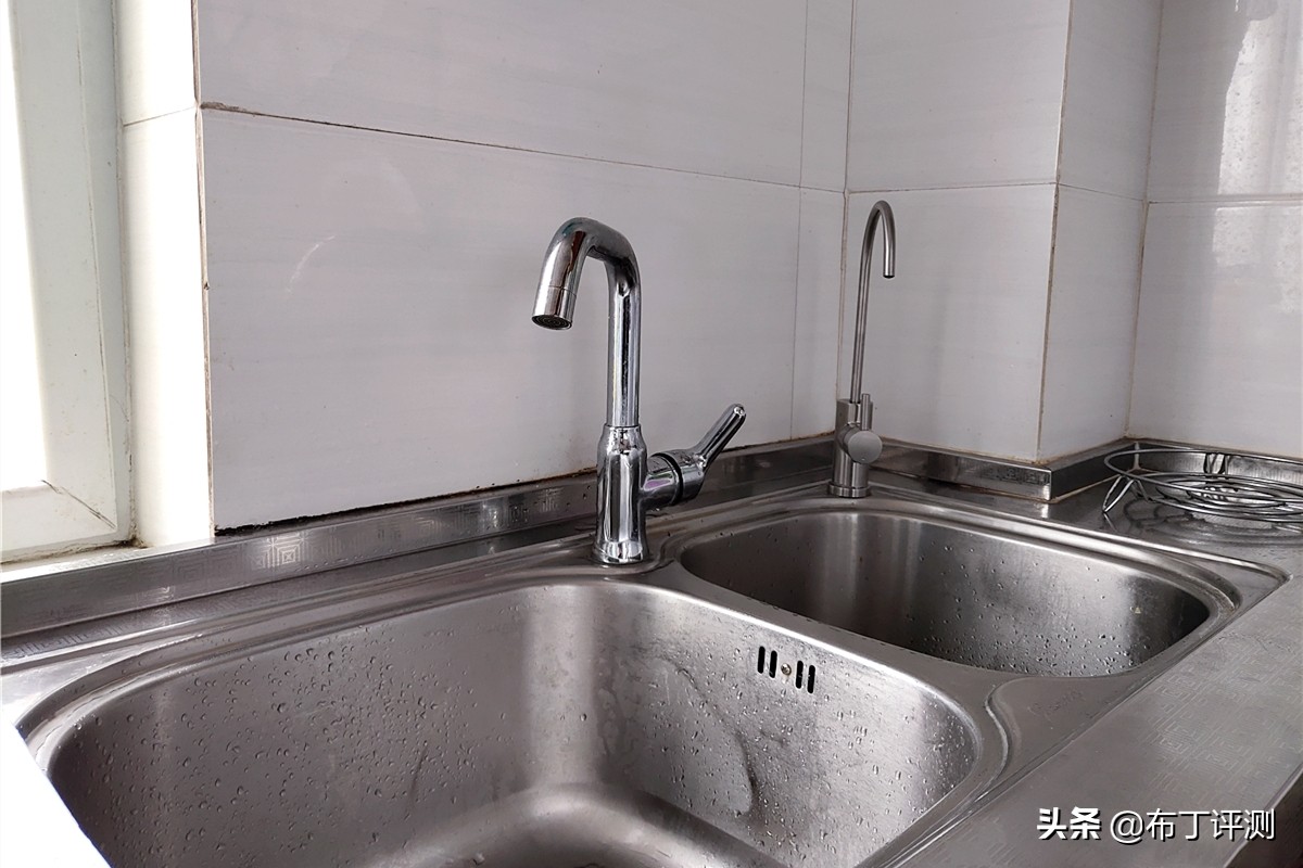 智能净水器大通量净水效果怎么样,大通量反渗透净水器的优缺点