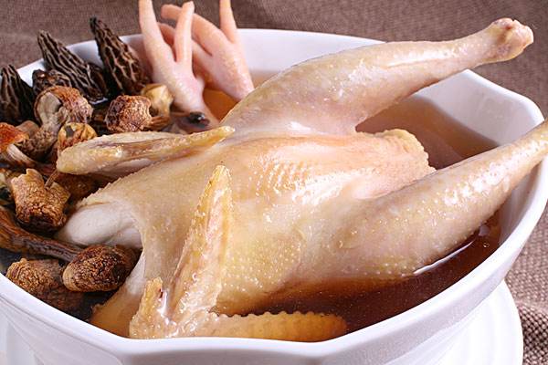 吃老母鸡能影响产奶吗,催乳下奶吃公鸡还是母鸡