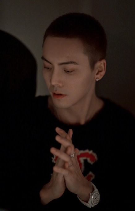 陈伟霆又换新发型！型男必备帅气寸头，硬核男孩已上线