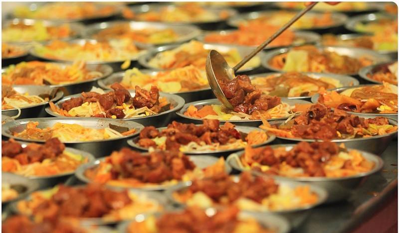 吃在“远航大酒楼”,绵阳学生的最高伙食标准