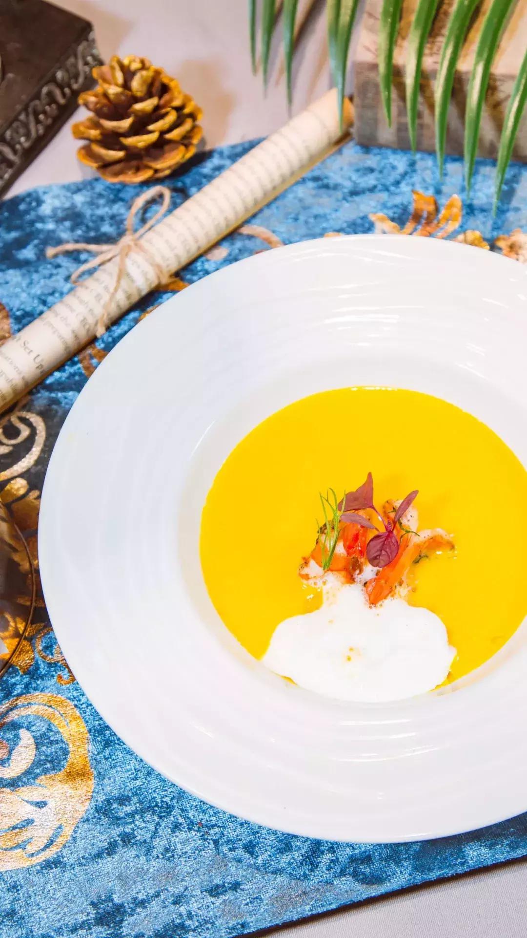 西餐界的“Chanel”!异国风味,带你见识超敢玩的食物实验所