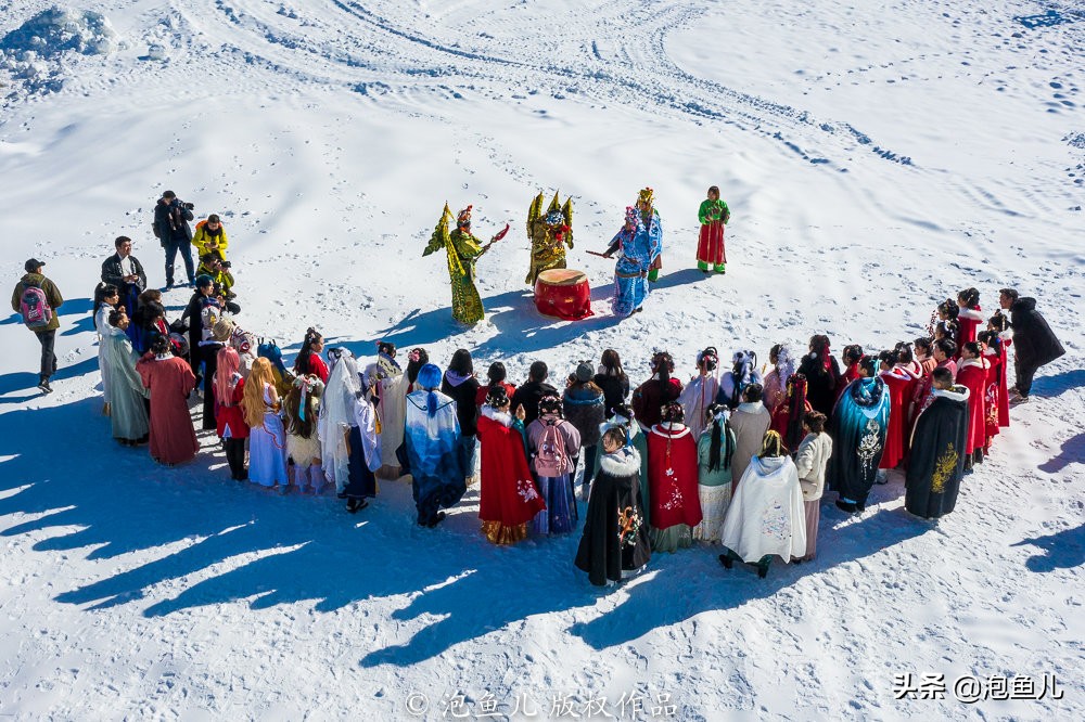 陕西秦岭发现的石头,捡石头下雪了后续