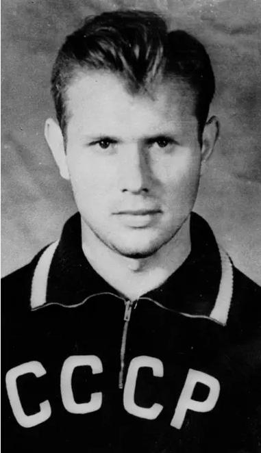 足球传奇人物罗纳尔多,罗纳尔多贝利的纪录