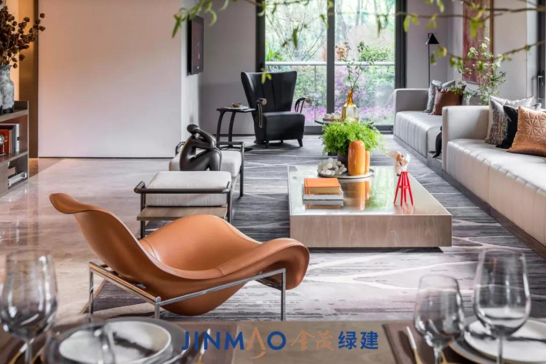 无惧狂沙卷土重来，金茂绿建为家筑起“绿色长城”