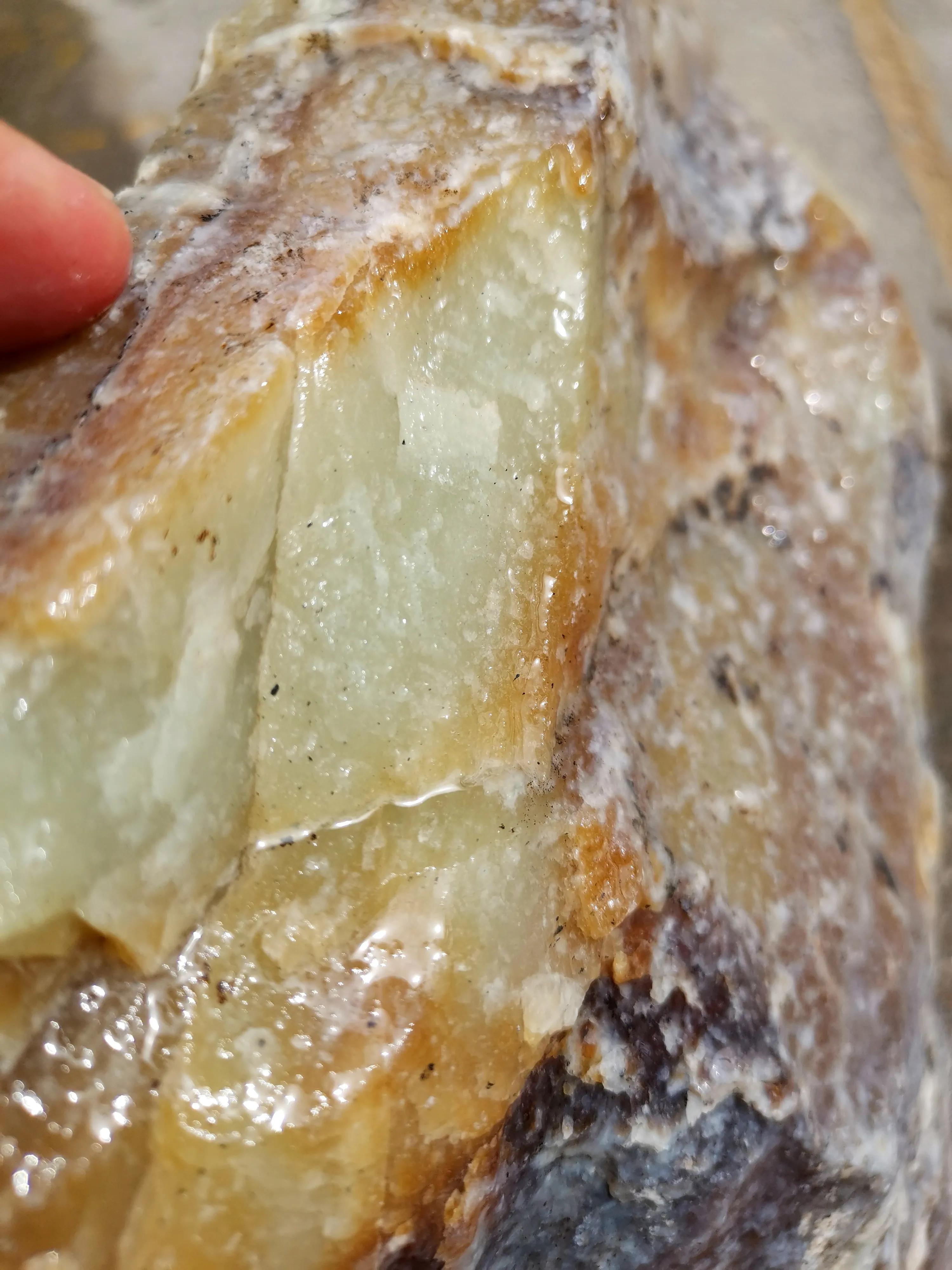 且末有哪些和田玉矿,和田玉且末近矿好吗