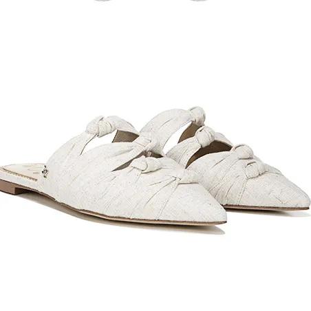 40岁的妈妈适合穿什么鞋子品牌,妈妈适合穿的布鞋子推荐