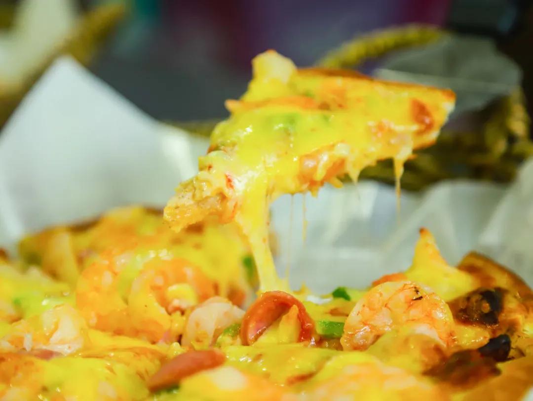 山东《都市天地》｜号称披萨届的“扛把子”来啦，超值特惠