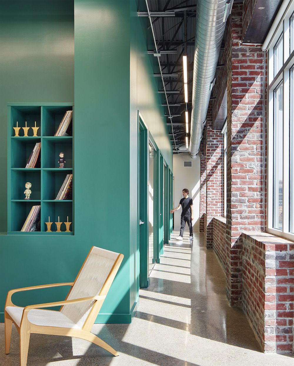 温暖工业风广告公司Fallon明尼阿波利斯办公设计欣赏