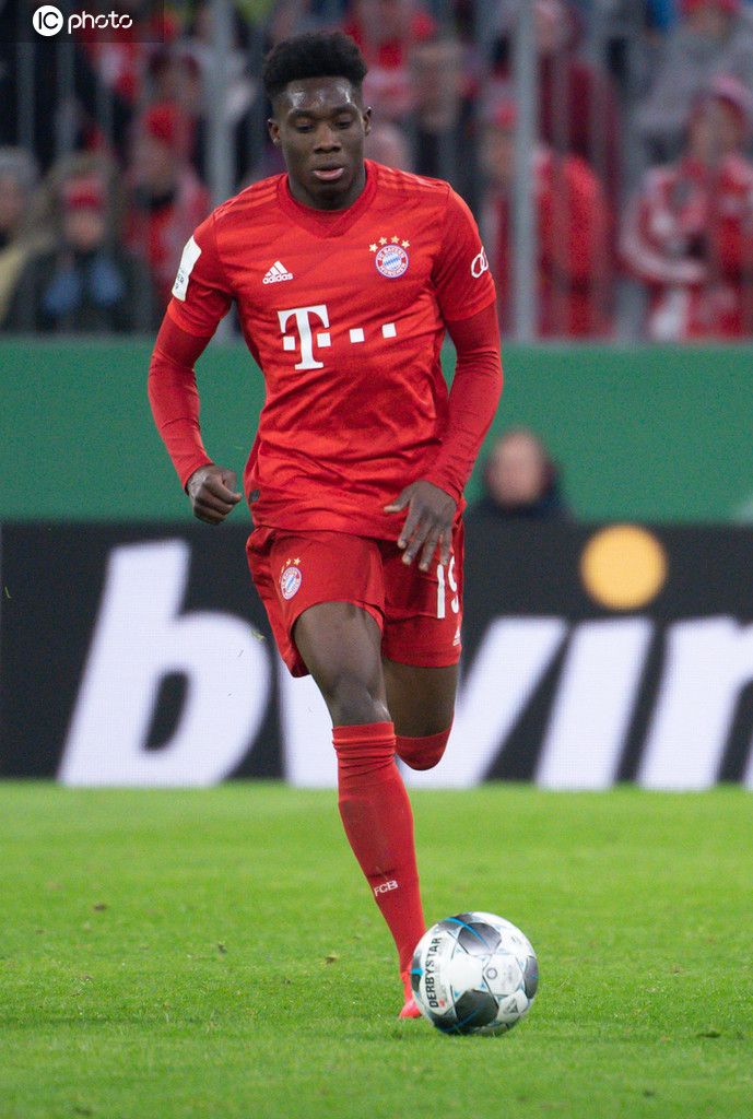 「深度评论」冬歇之后硬仗之前聊聊最近半个月拜仁的攻与防