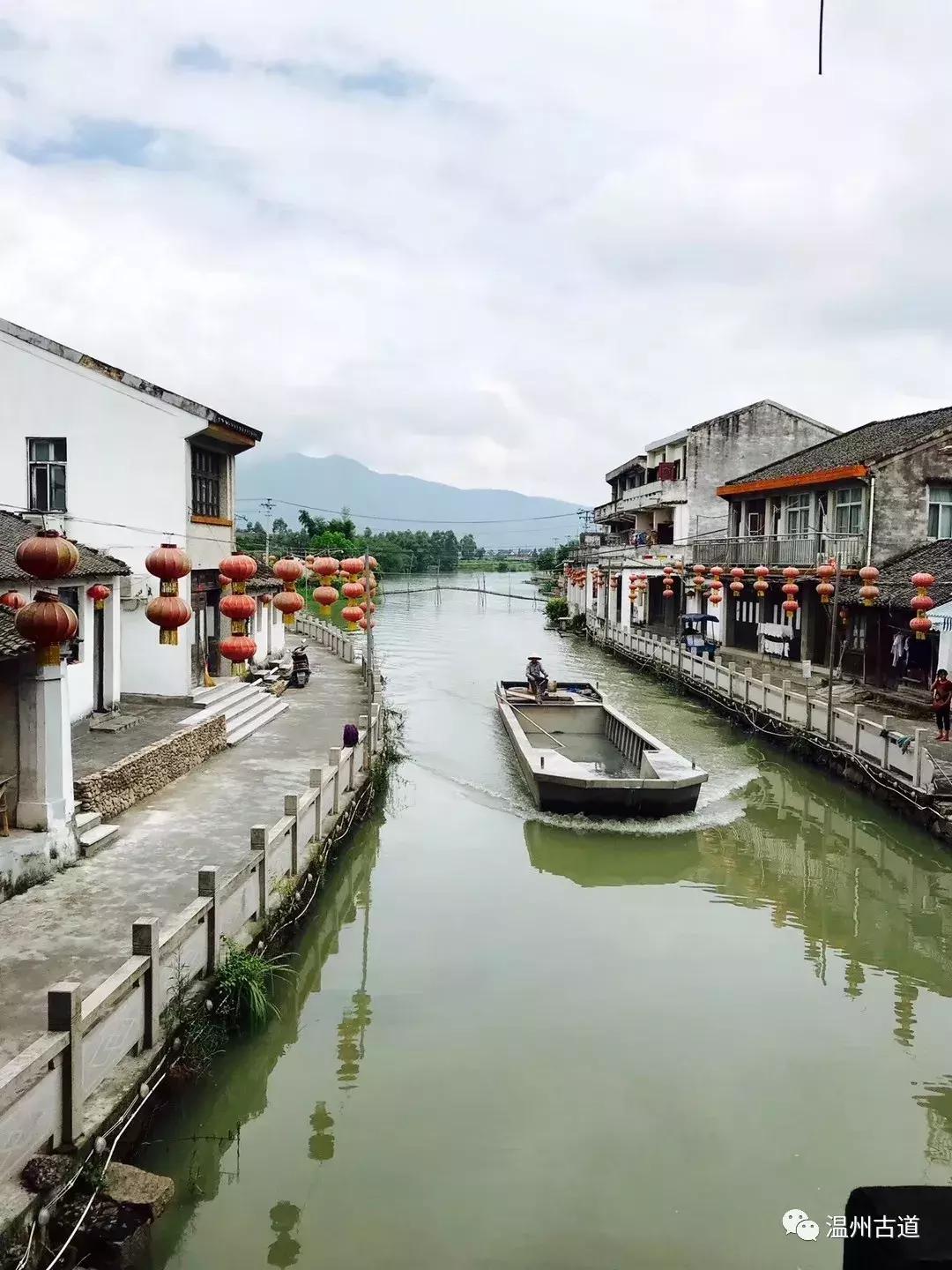平阳鸣山古村落图片,千年古村平阳县鸣山村古城夜景