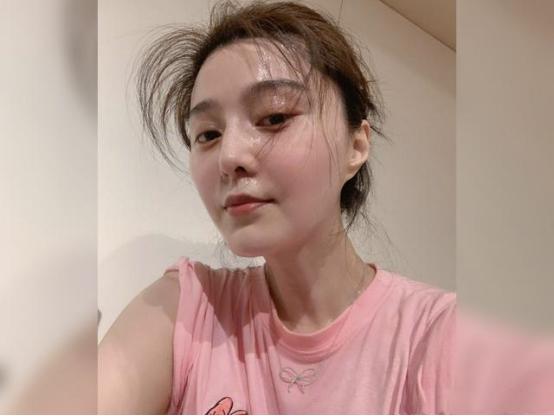 范冰冰机场美照,范冰冰机场最新造型