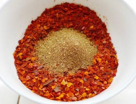 腌好的腊鱼需要洗干净再晾吗,腌腊鱼不用保鲜膜可以吗