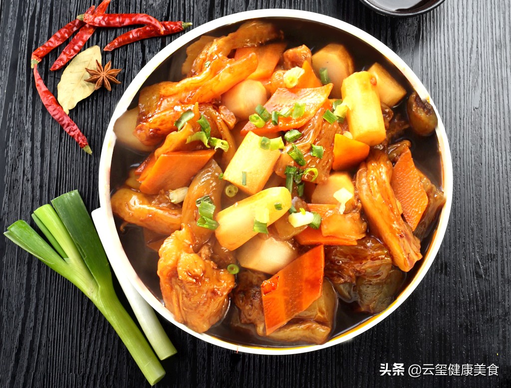 孔融四岁让梨启示孝亲敬老的美德，明日推荐一道美食补肝又养血