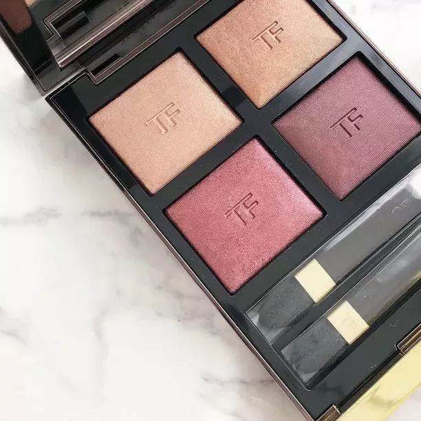 火遍小红书零差评!这几款眼影简直美到犯规!太适合秋冬用了~