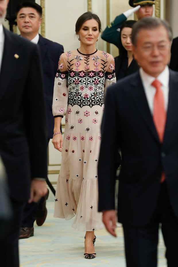 莱后品牌怎么样,莱后的所有穿搭