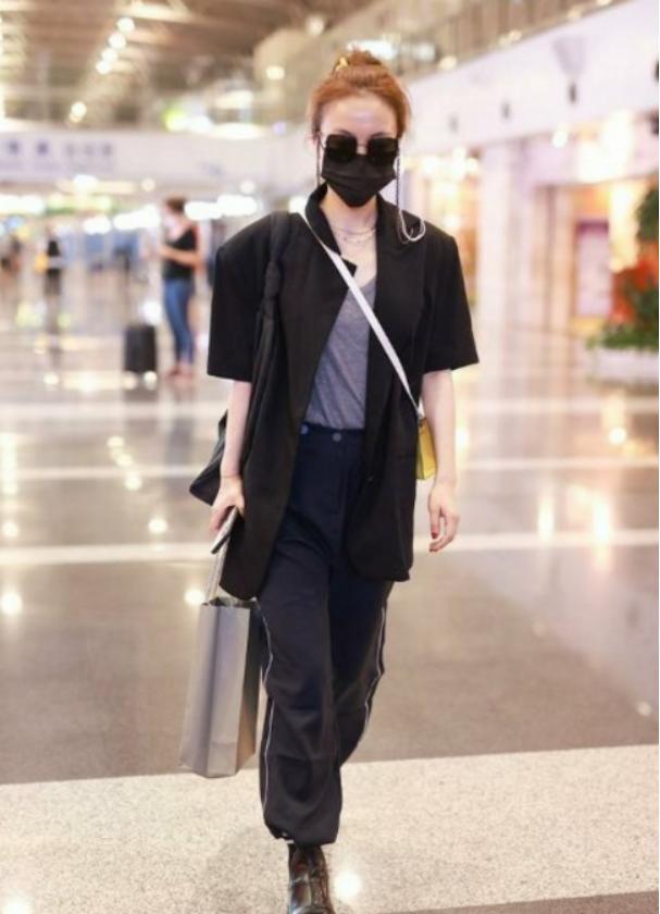 工装裤也叫“公主裤”，显瘦和追时髦它可是好手，穿一次就上瘾了