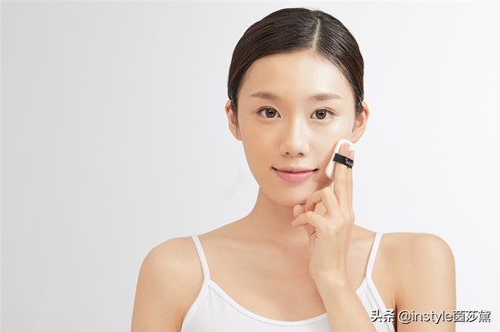 如何正确使用气垫cc霜的视频,气垫cc和bb霜的区别