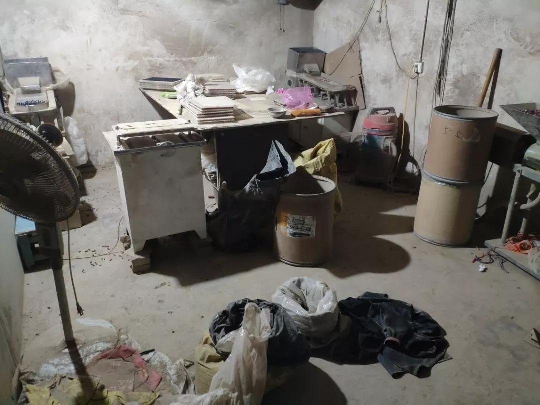 警惕!含禁用成分的廉价胶囊被包装成保健品售卖,服用有致命风险